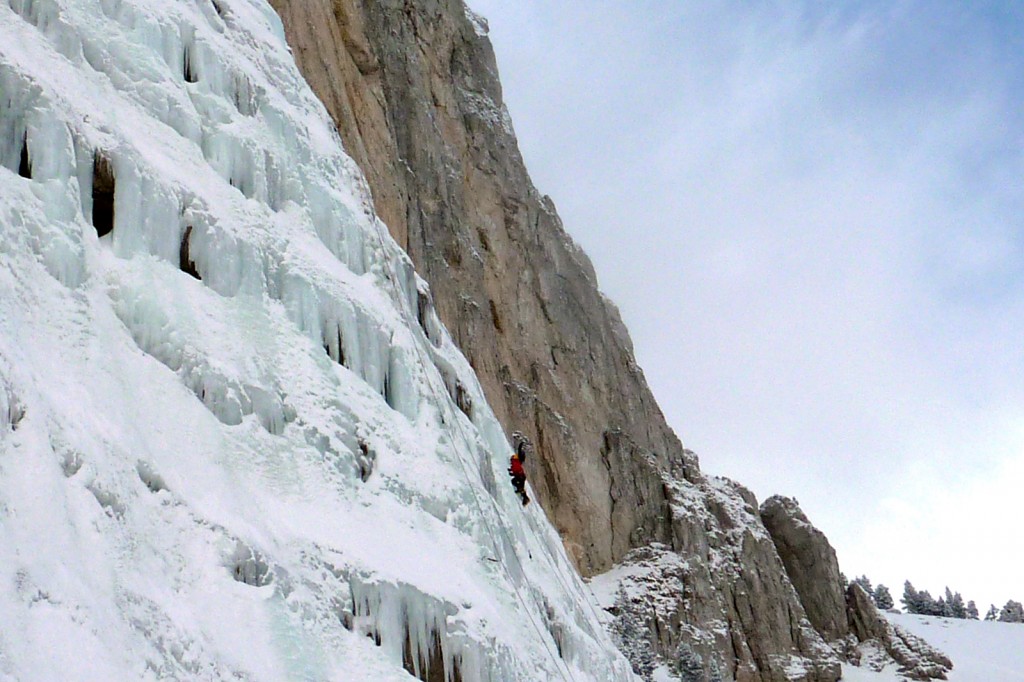 cascade de glace lans en vercors Bureau des guides de Grenoble