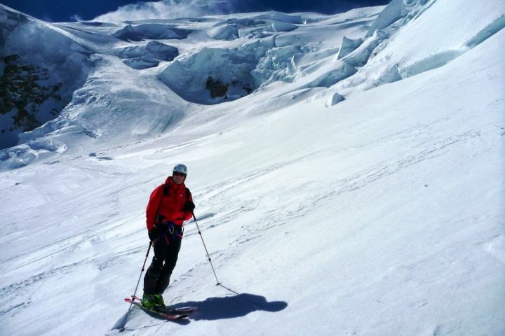 ski vallée blanche sous les séracs